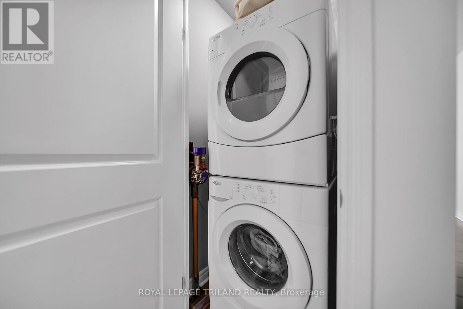 1001 - 330 Ridout Street, London East (East K), Ontario  N6A 0A7 - Photo 25 - X12166872