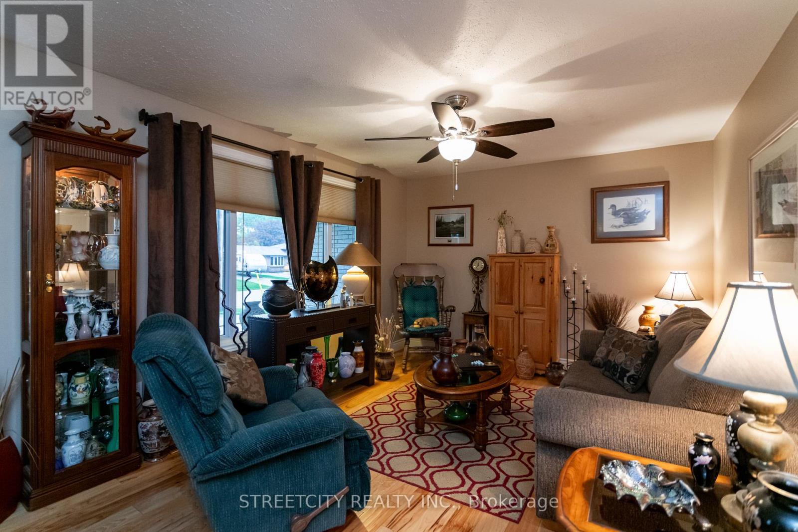Property at 10 HIDDEN VALLEY DRIVE image 4