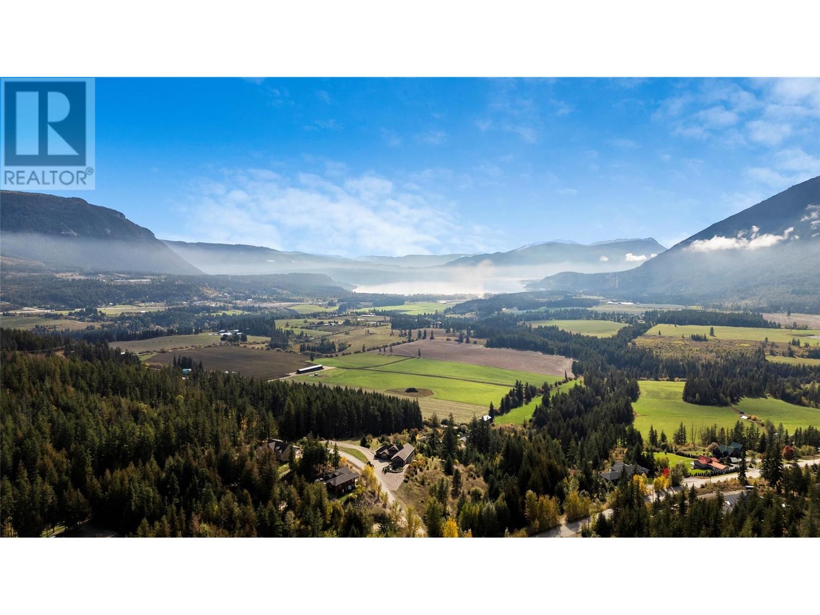 1534 Recline Ridge Road, Tappen, BC V0E2X3