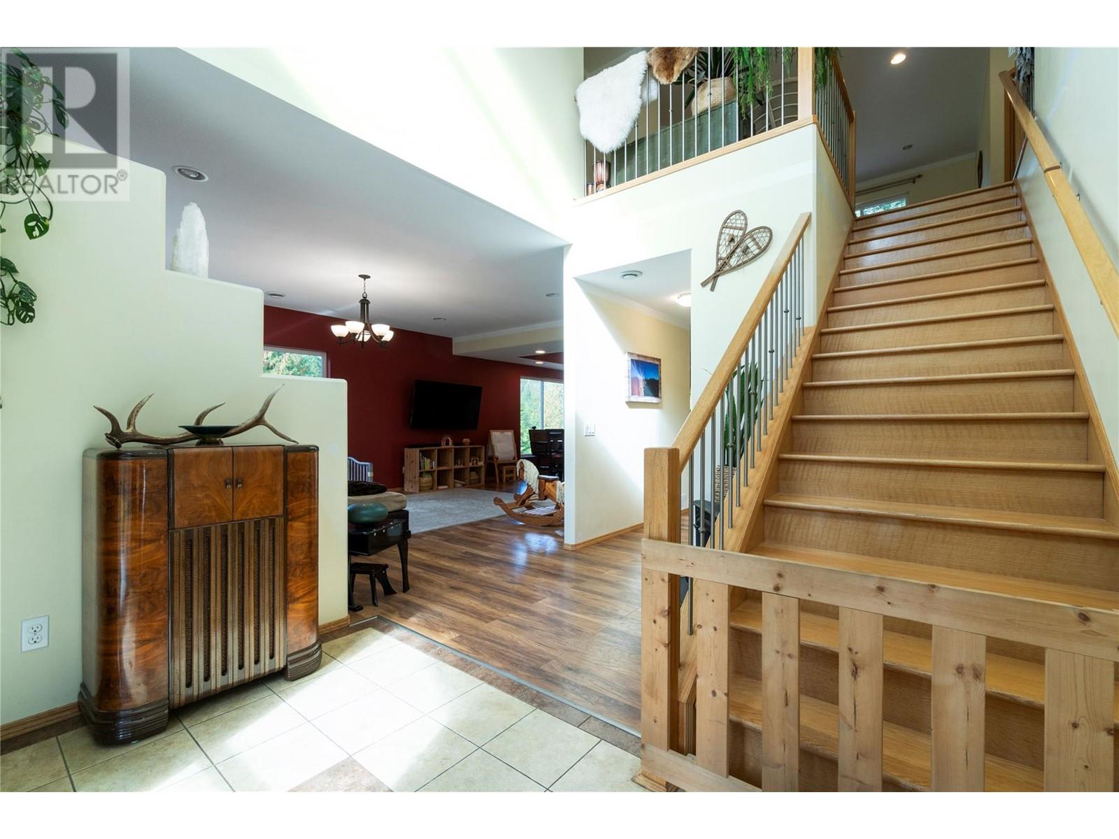1534 Recline Ridge Road, Tappen, BC V0E2X3