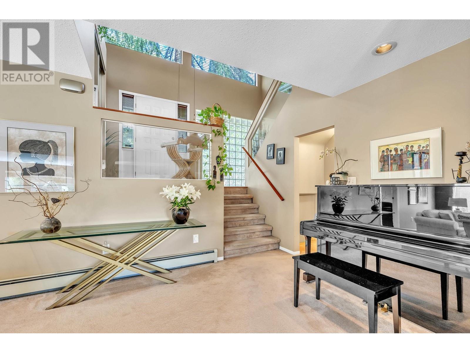 531 Tempe Crescent, North Vancouver, British Columbia  V7N 1E7 - Photo 8 - R3004425