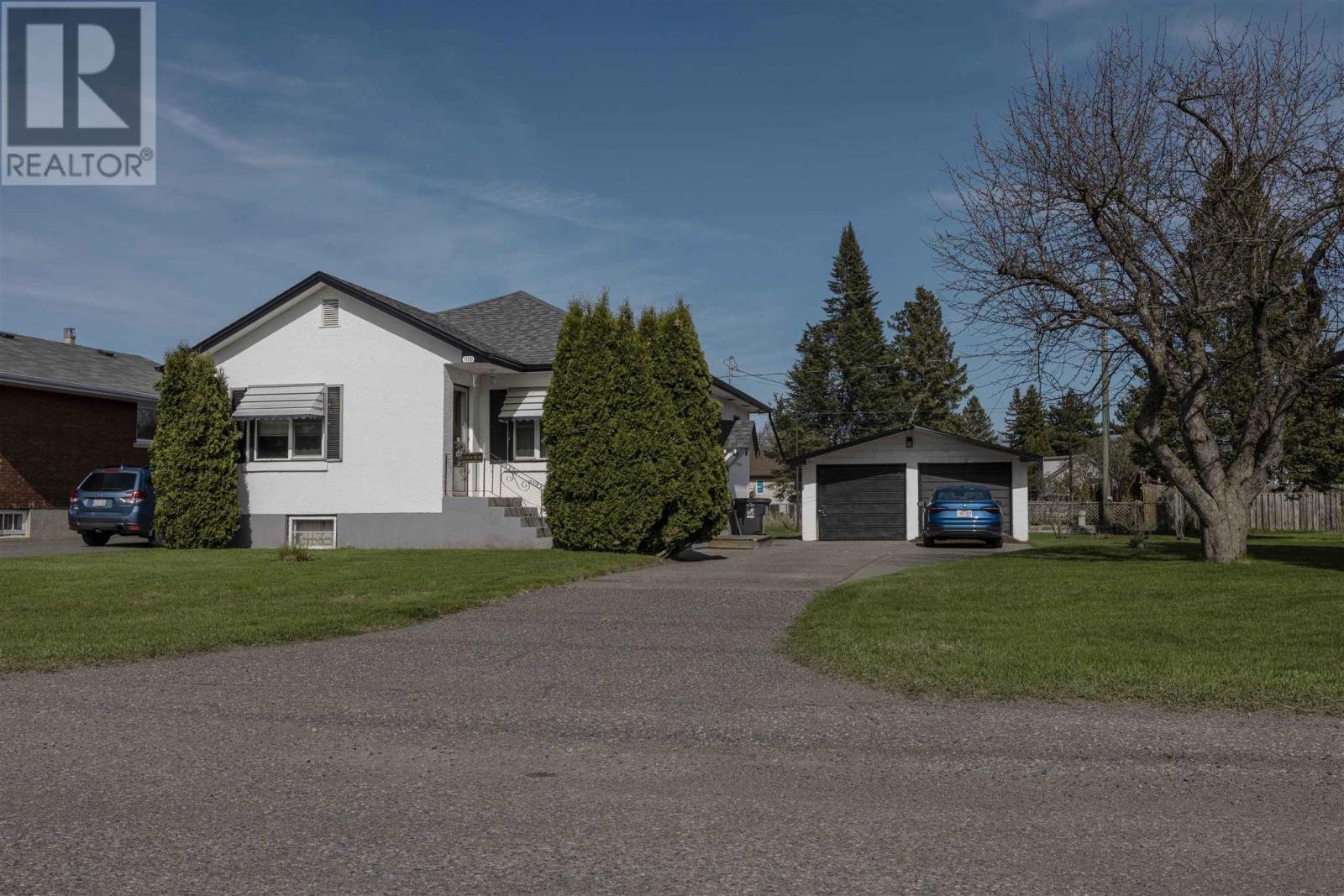 1320 Mountdale Ave, Thunder Bay, Ontario  P7C 3A3 - Photo 33 - TB251306