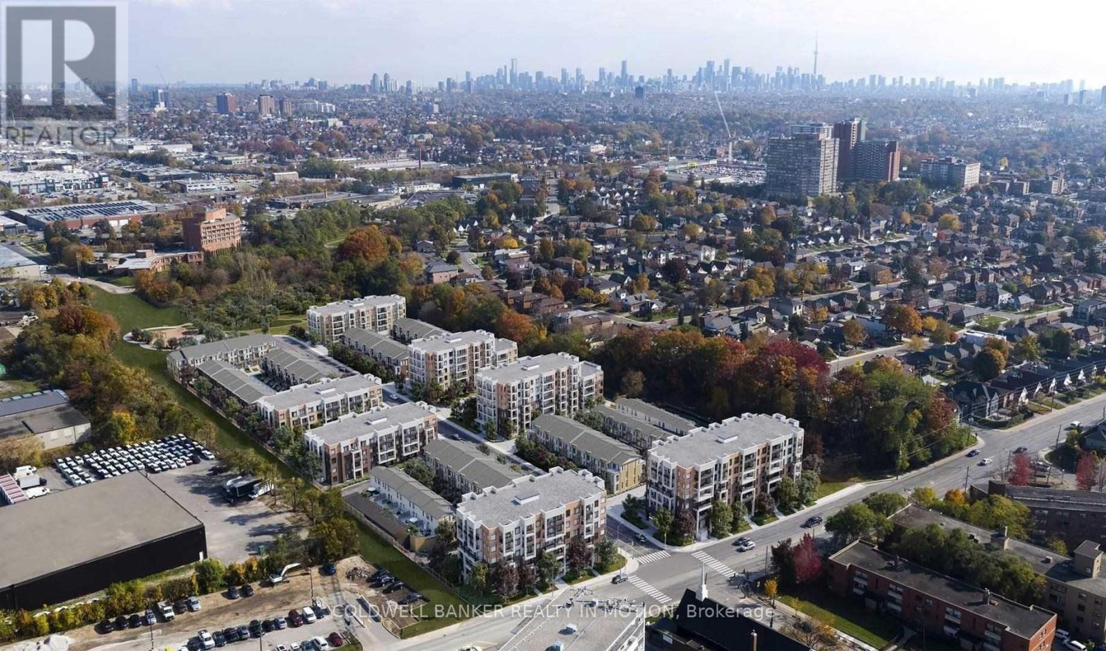 90 Canon Jackson Drive, Toronto, Ontario  M6M 0C1 - Photo 3 - W12166770