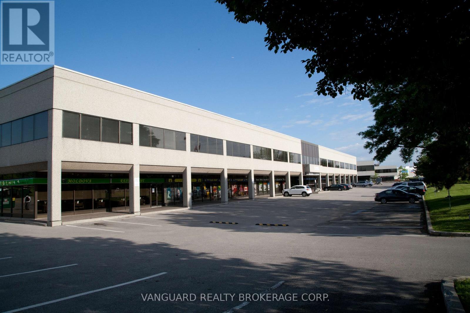 207 - 5000 Dufferin Street, Toronto, Ontario  M3H 5T5 - Photo 2 - W12166791