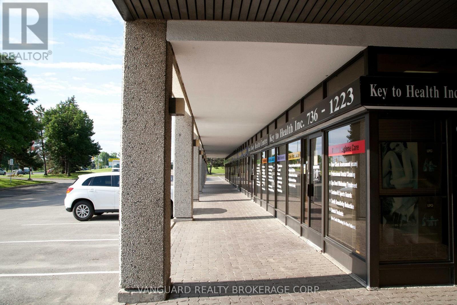 207 - 5000 Dufferin Street, Toronto, Ontario  M3H 5T5 - Photo 3 - W12166791