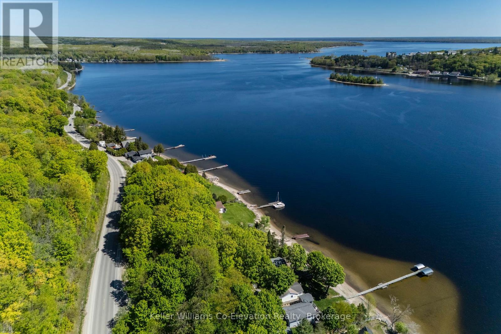 437 Champlain Road, Penetanguishene, Ontario  L9M 1S5 - Photo 4 - S12166975