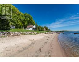 437 CHAMPLAIN ROAD, penetanguishene, Ontario