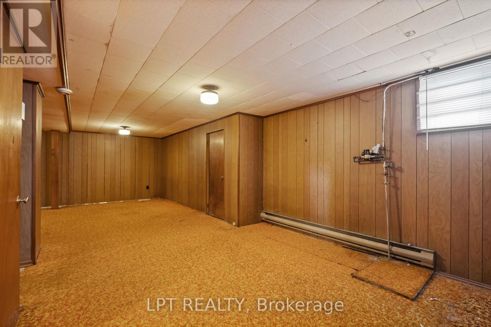 32 Jane Avenue, Kingston, Ontario  K7M 3G5 - Photo 18 - X12140419