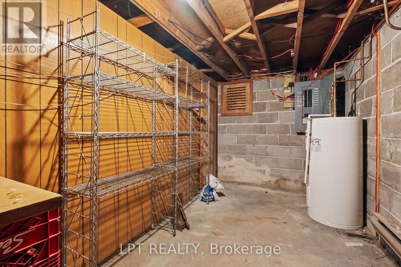 32 Jane Avenue, Kingston, Ontario  K7M 3G5 - Photo 27 - X12140419