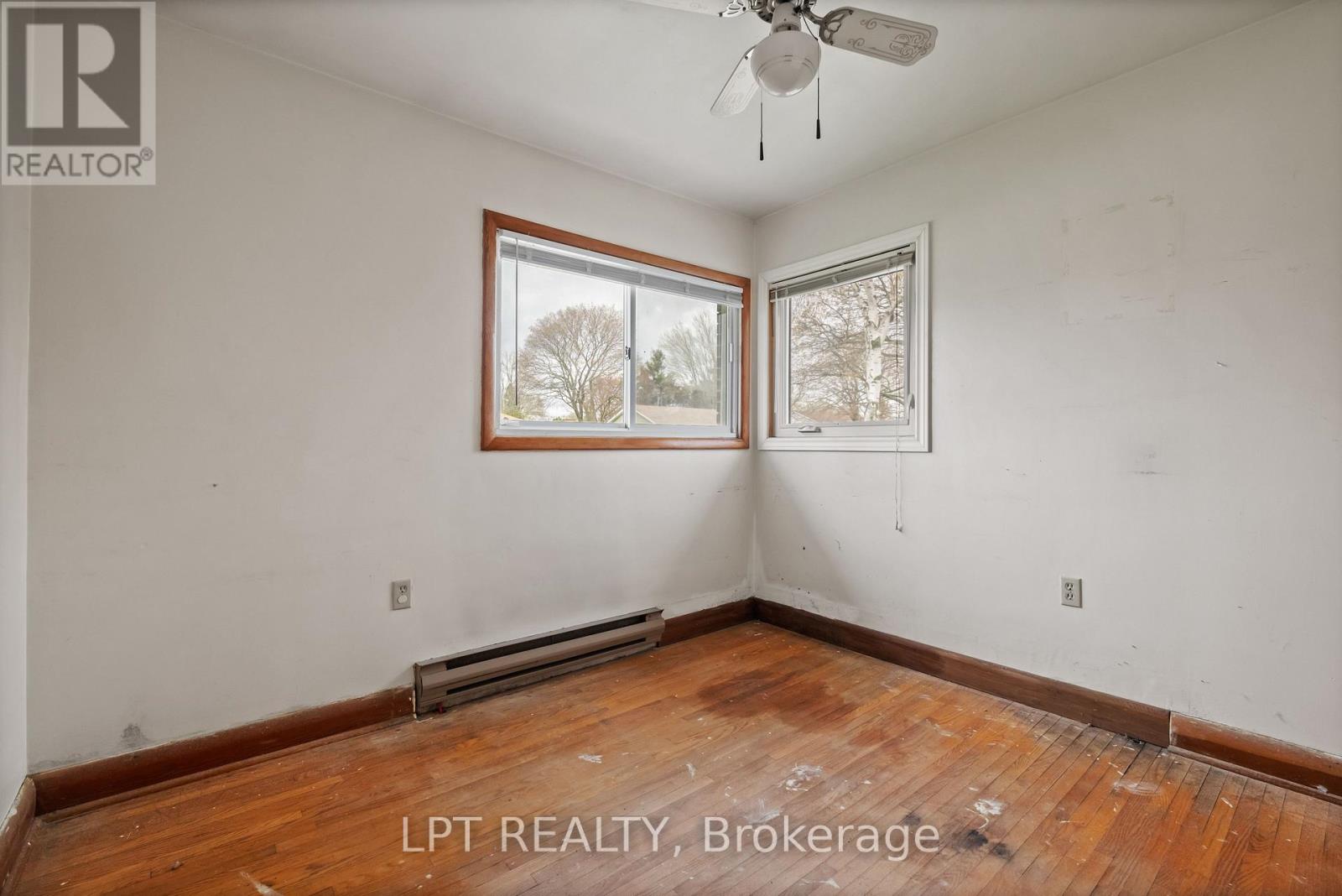 32 Jane Avenue, Kingston, Ontario  K7M 3G5 - Photo 11 - X12140419
