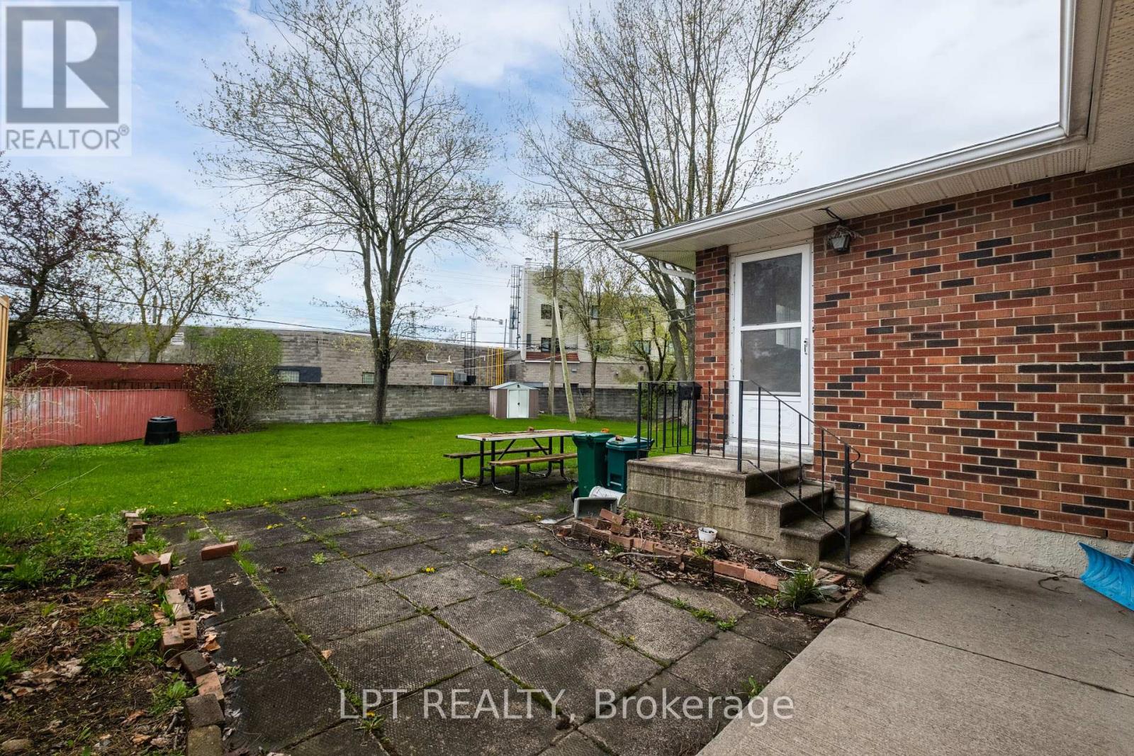 32 Jane Avenue, Kingston, Ontario  K7M 3G5 - Photo 28 - X12140419