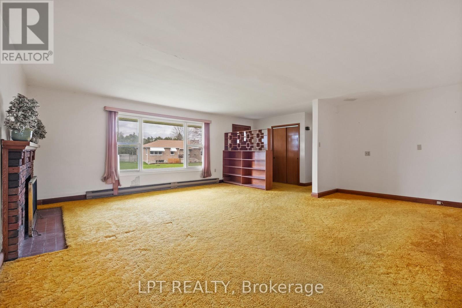 32 Jane Avenue, Kingston, Ontario  K7M 3G5 - Photo 6 - X12140419