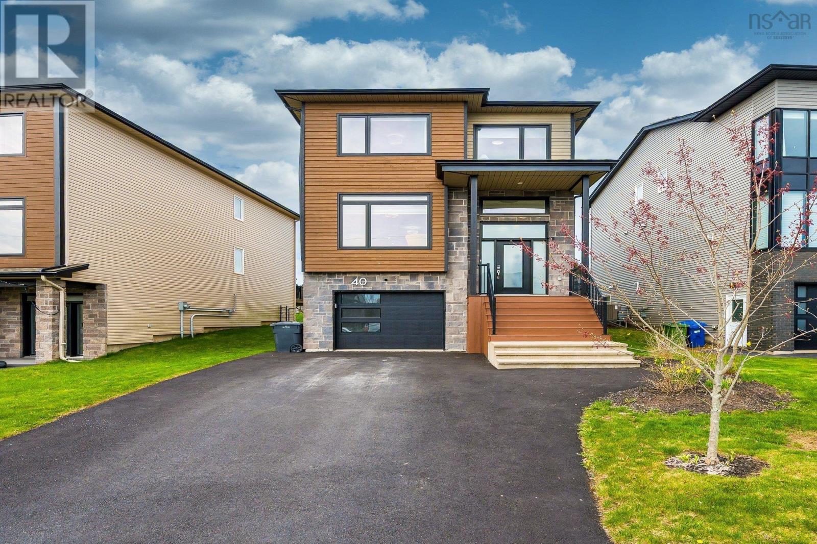 Property at 40 Bramwell Court image 1