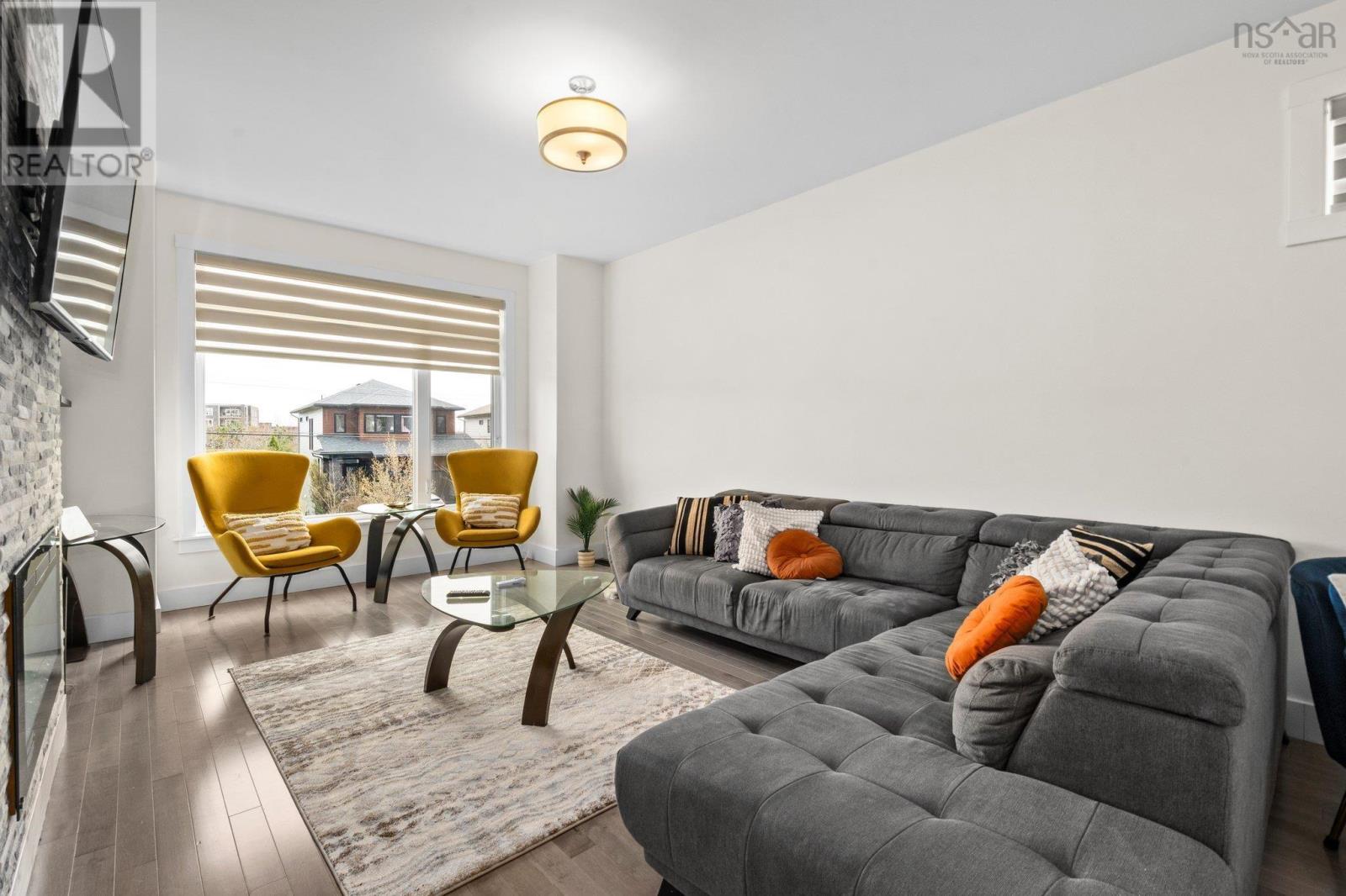 Property at 40 Bramwell Court image 4