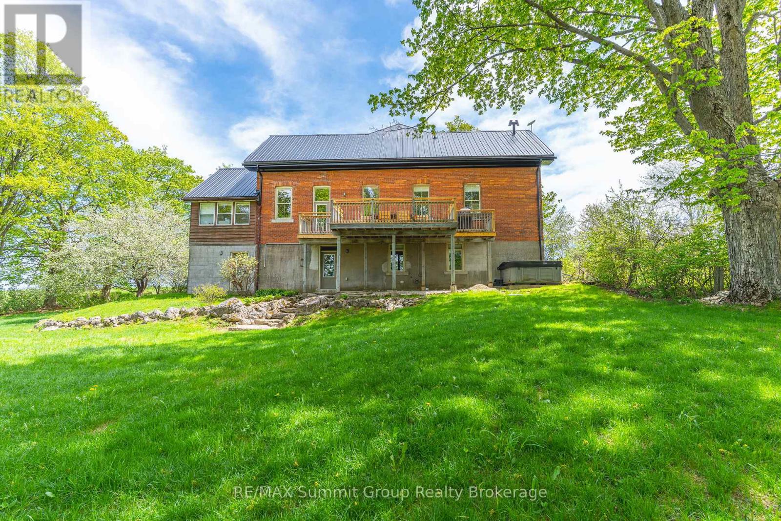 136630 Grey Road 12, Grey Highlands, Ontario  N4L 1W6 - Photo 38 - X12166841
