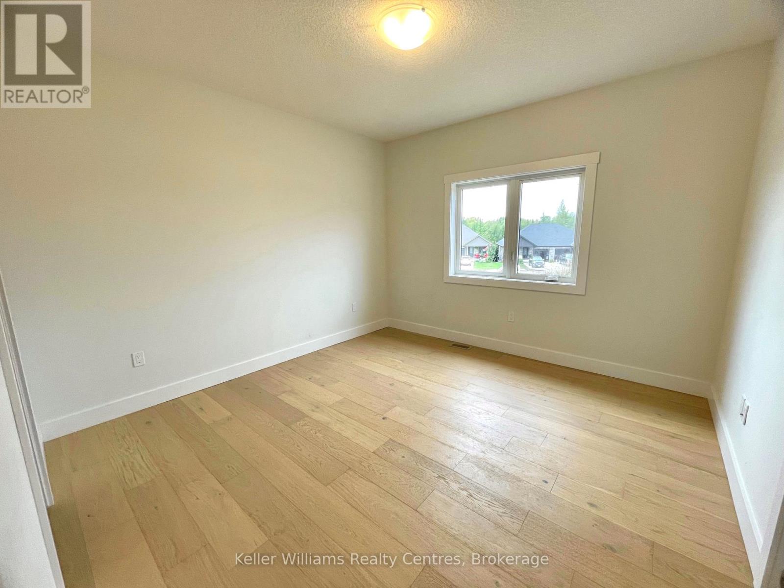612 26th Avenue, Hanover, Ontario  N4N 3B8 - Photo 11 - X12166864