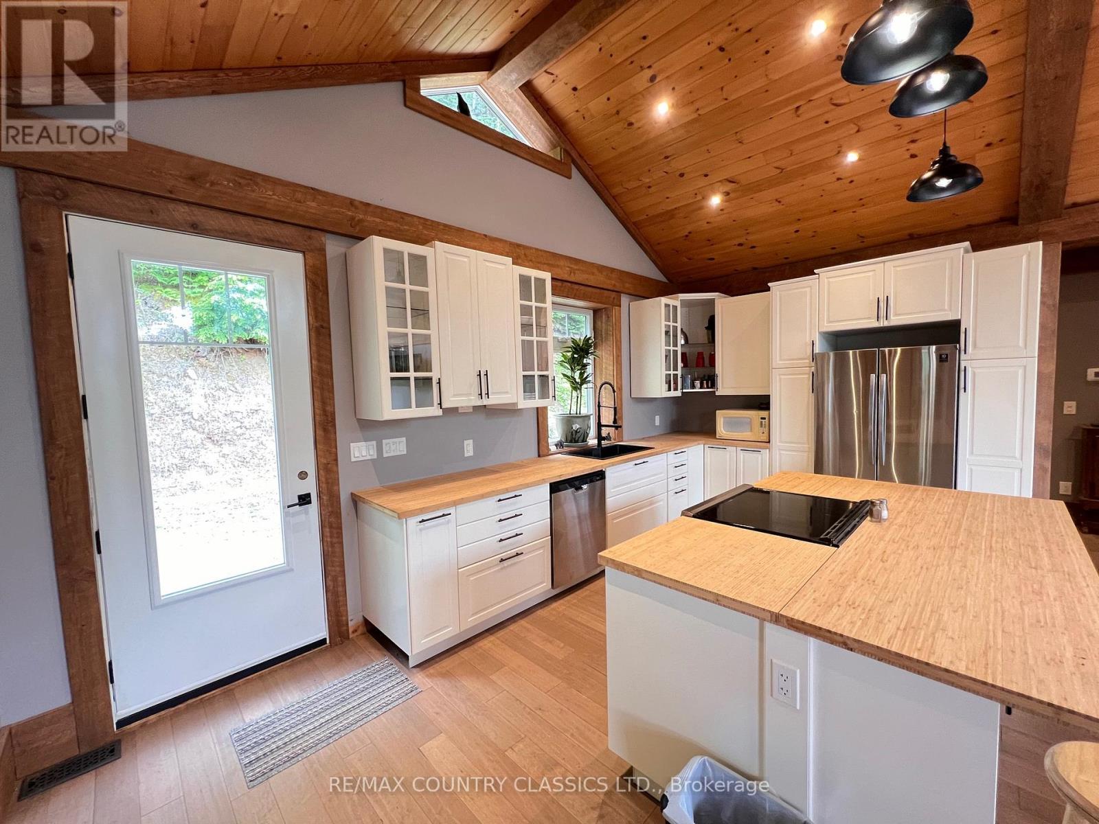 518 Duncan Lane, Hastings Highlands, Ontario  K0L 1C0 - Photo 15 - X12166871