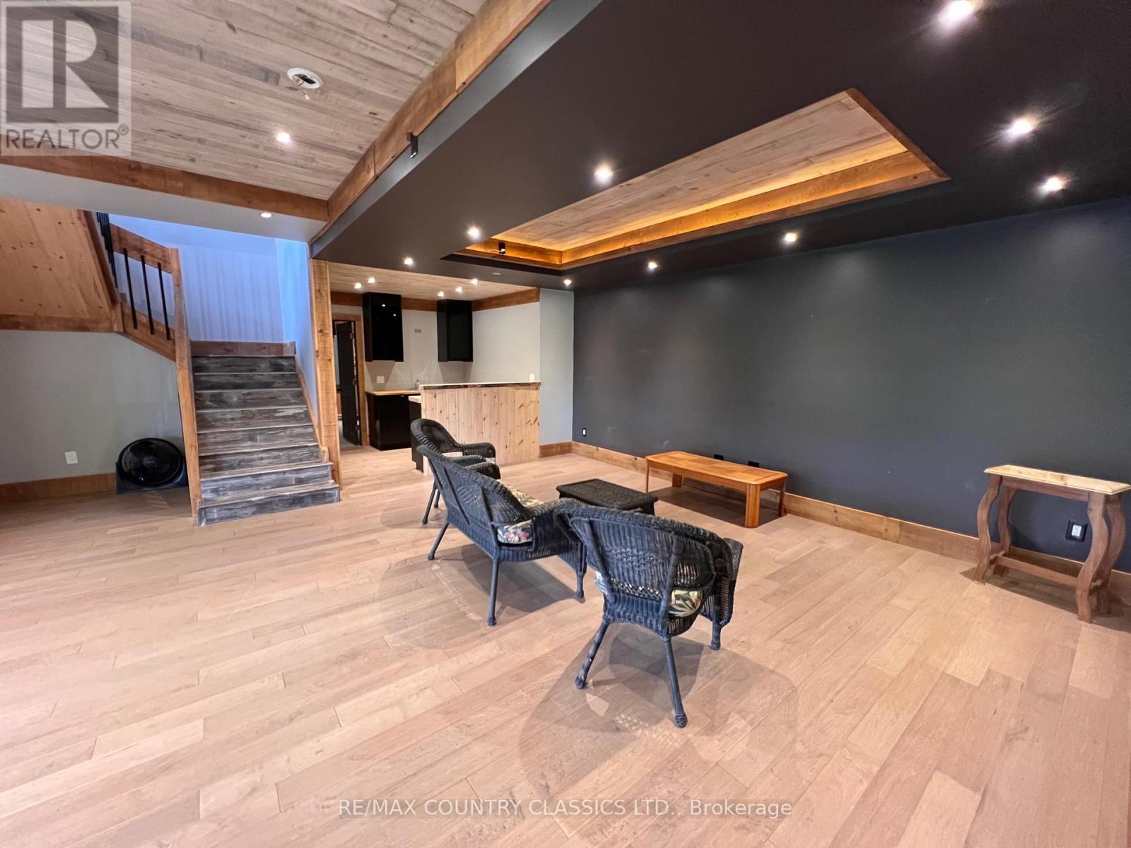 518 Duncan Lane, Hastings Highlands, Ontario  K0L 1C0 - Photo 33 - X12166871