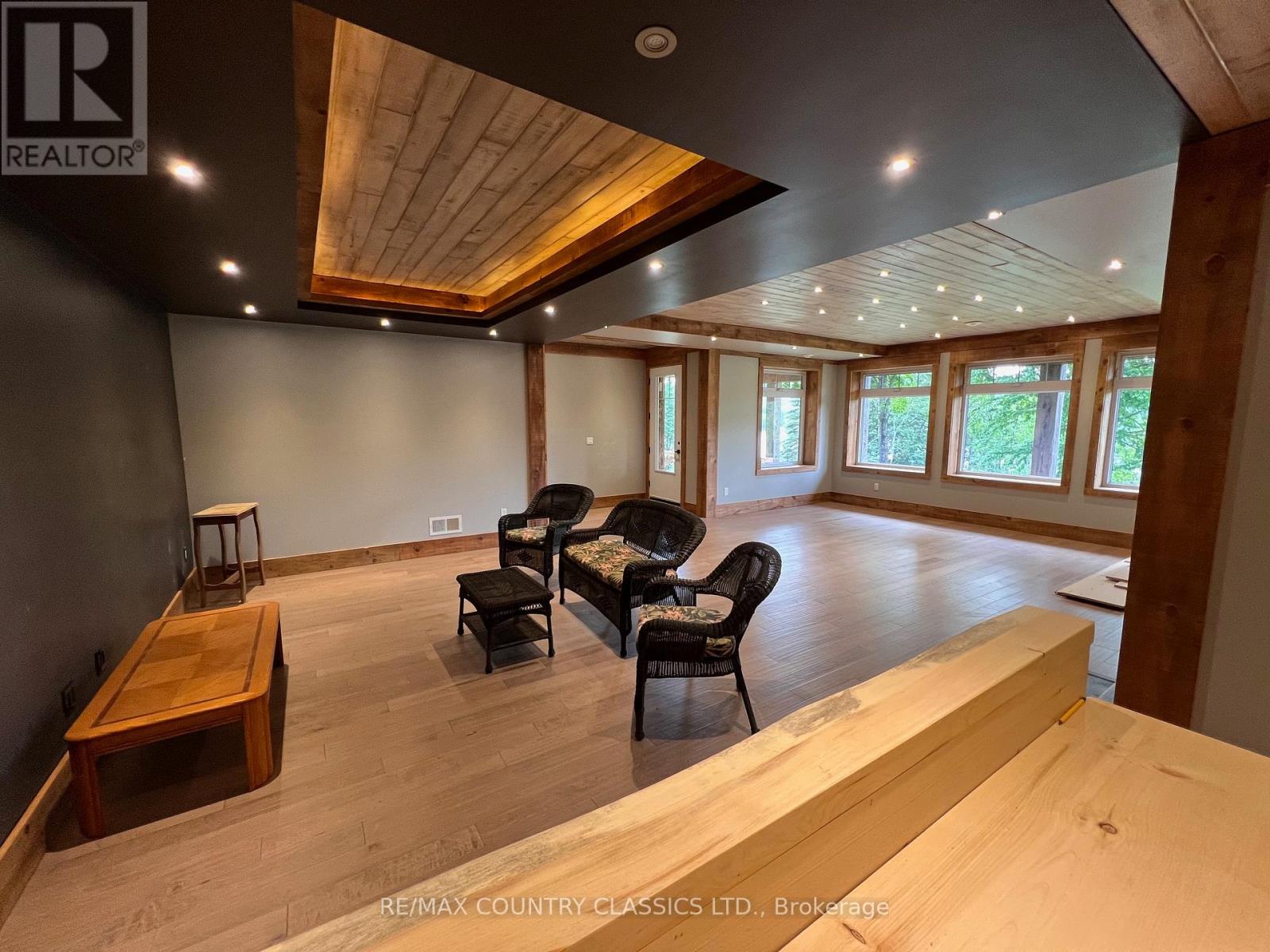 518 Duncan Lane, Hastings Highlands, Ontario  K0L 1C0 - Photo 36 - X12166871