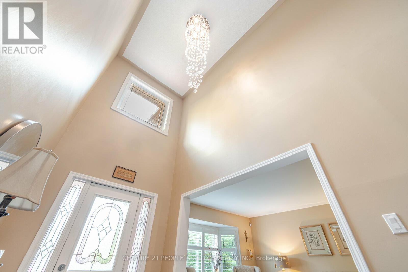 Property at 52 CANNING CRESCENT image 4