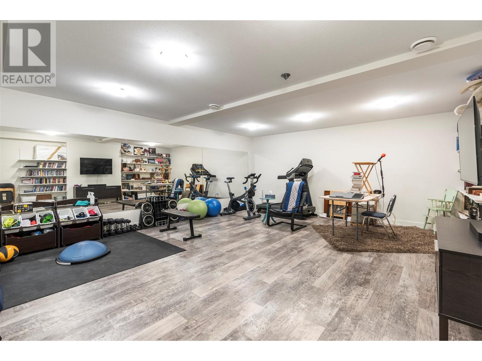 1021 Longacre Place, Vernon, British Columbia  V1H 1H7 - Photo 40 - 10339435