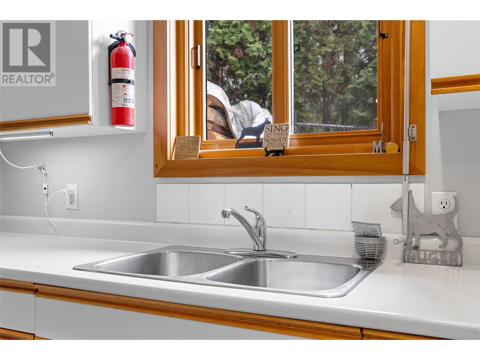 15650 Roberts Road, Oyama, BC V4V2E3