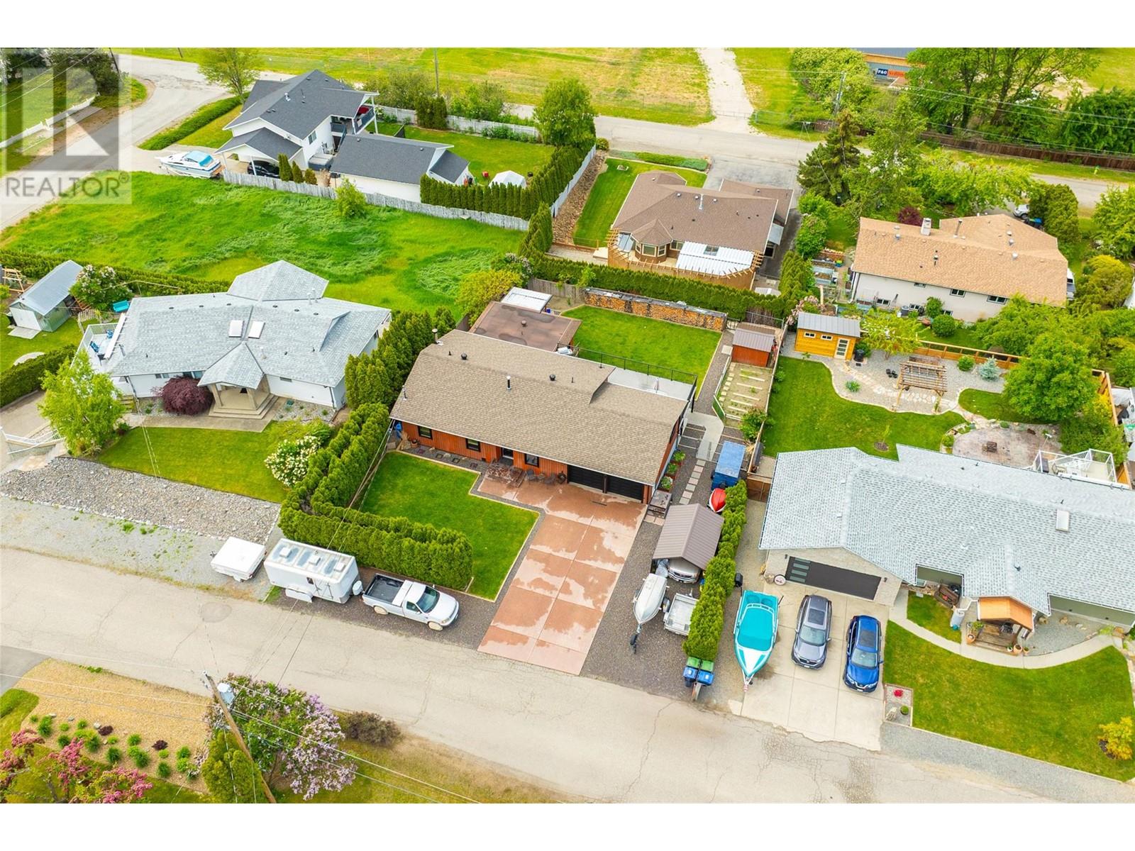 15650 Roberts Road, Oyama, BC V4V2E3