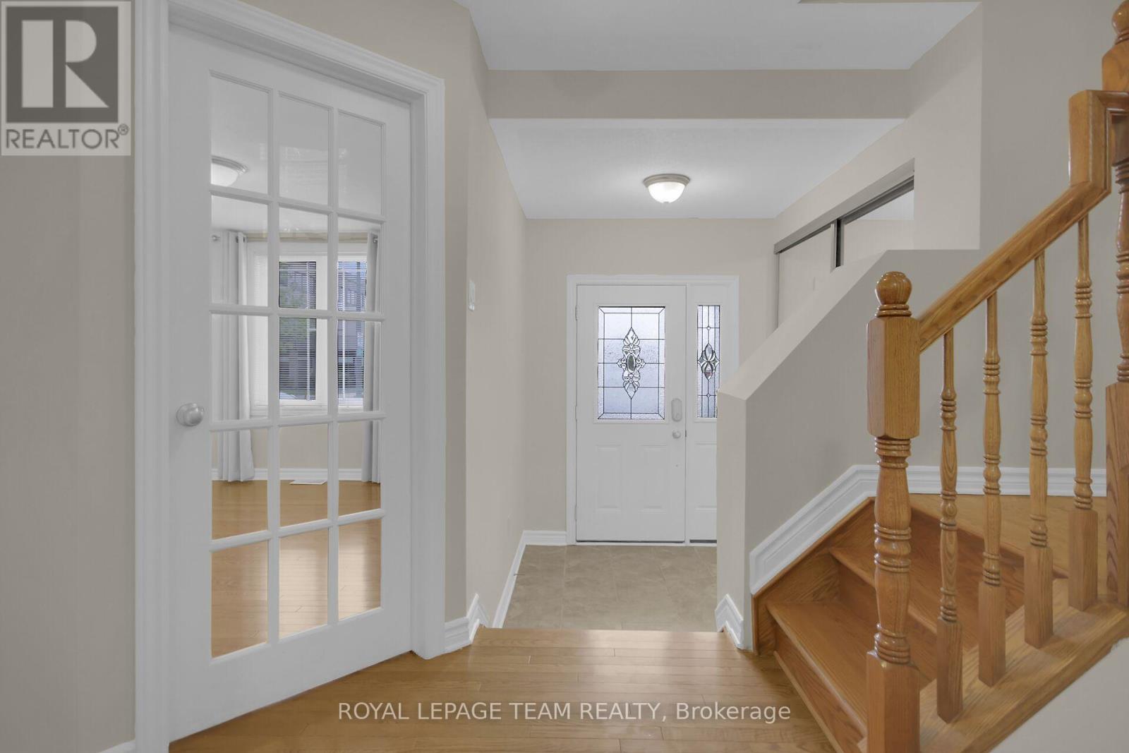 Property at 128A CENTREPOINTE DRIVE image 3