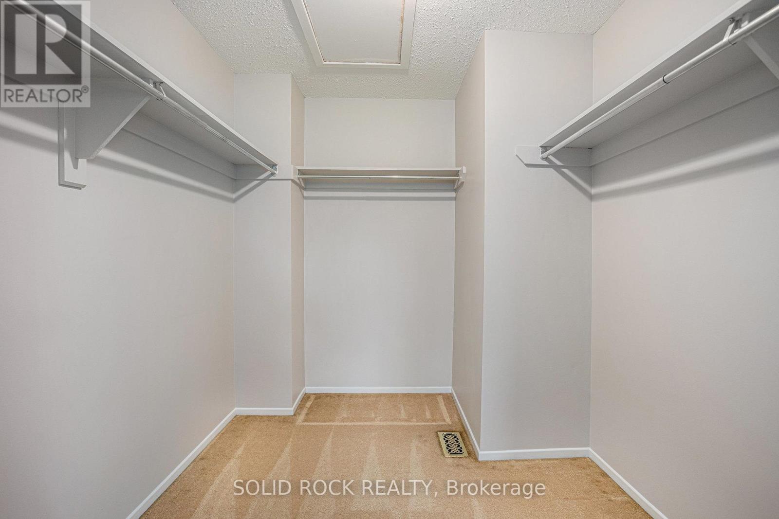422 Sandhamn Private, Ottawa, Ontario  K1T 2Z1 - Photo 16 - X12166848
