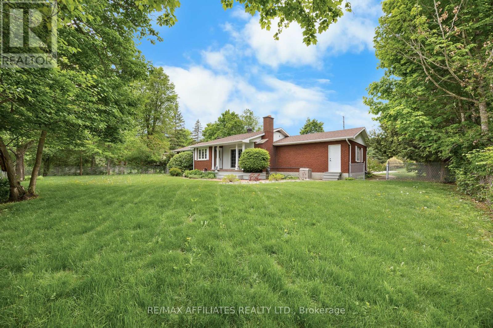 53 Golf Club Road, Rideau Lakes, Ontario  K7A 4S5 - Photo 36 - X12166958