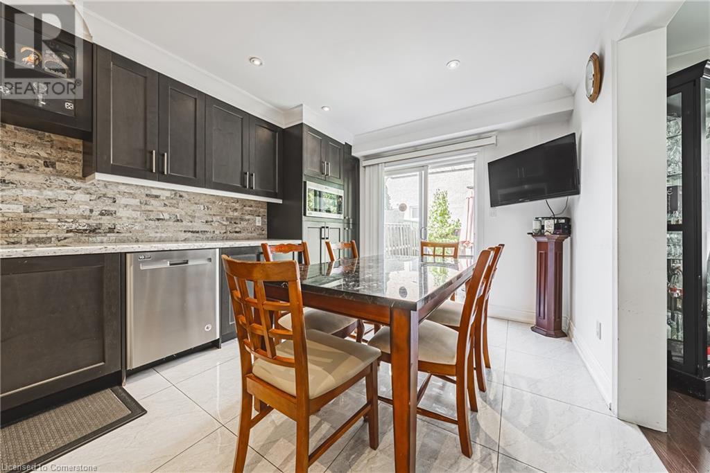 5008 Willowood Drive, Mississauga, Ontario  L5R 3R5 - Photo 9 - 40732660