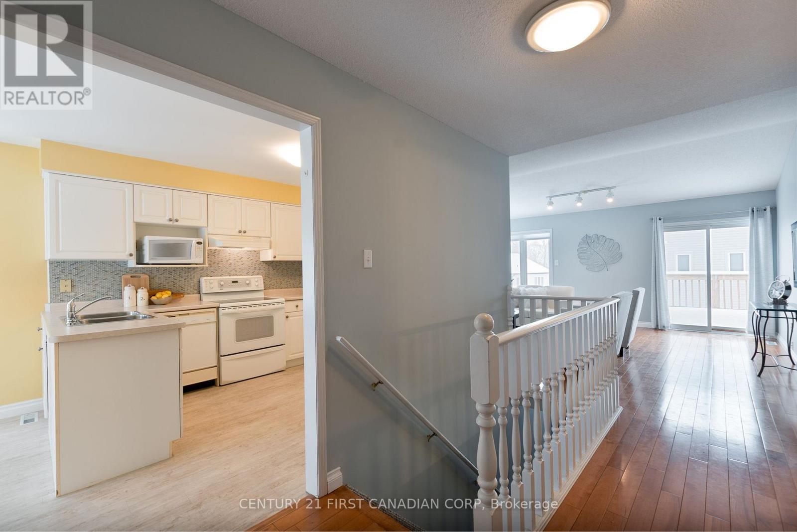 Photo 14 of 47 for 7 - 861 Shelborne Street