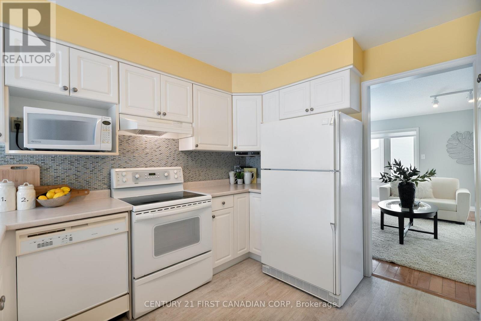 Photo 17 of 47 for 7 - 861 Shelborne Street