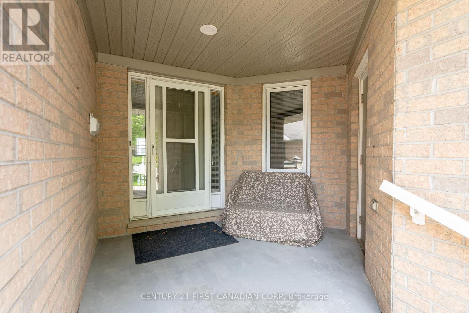 Photo 6 of 47 for 7 - 861 Shelborne Street