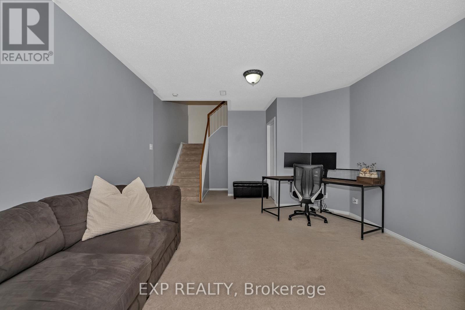6174 Arbourwood Drive, Ottawa, Ontario  K1C 7L5 - Photo 32 - X12165981