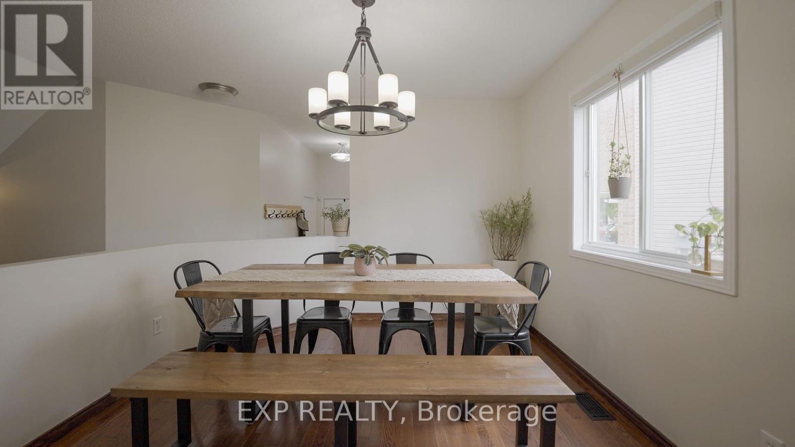 6174 Arbourwood Drive, Ottawa, Ontario  K1C 7L5 - Photo 8 - X12165981