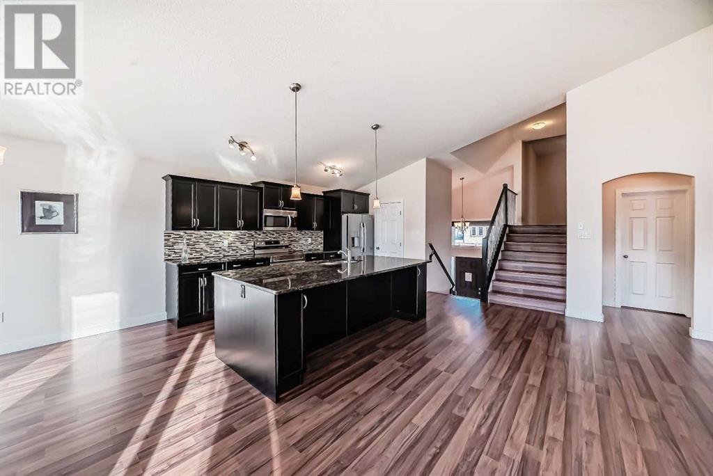 Property at 18 Riverine Lane W image 5