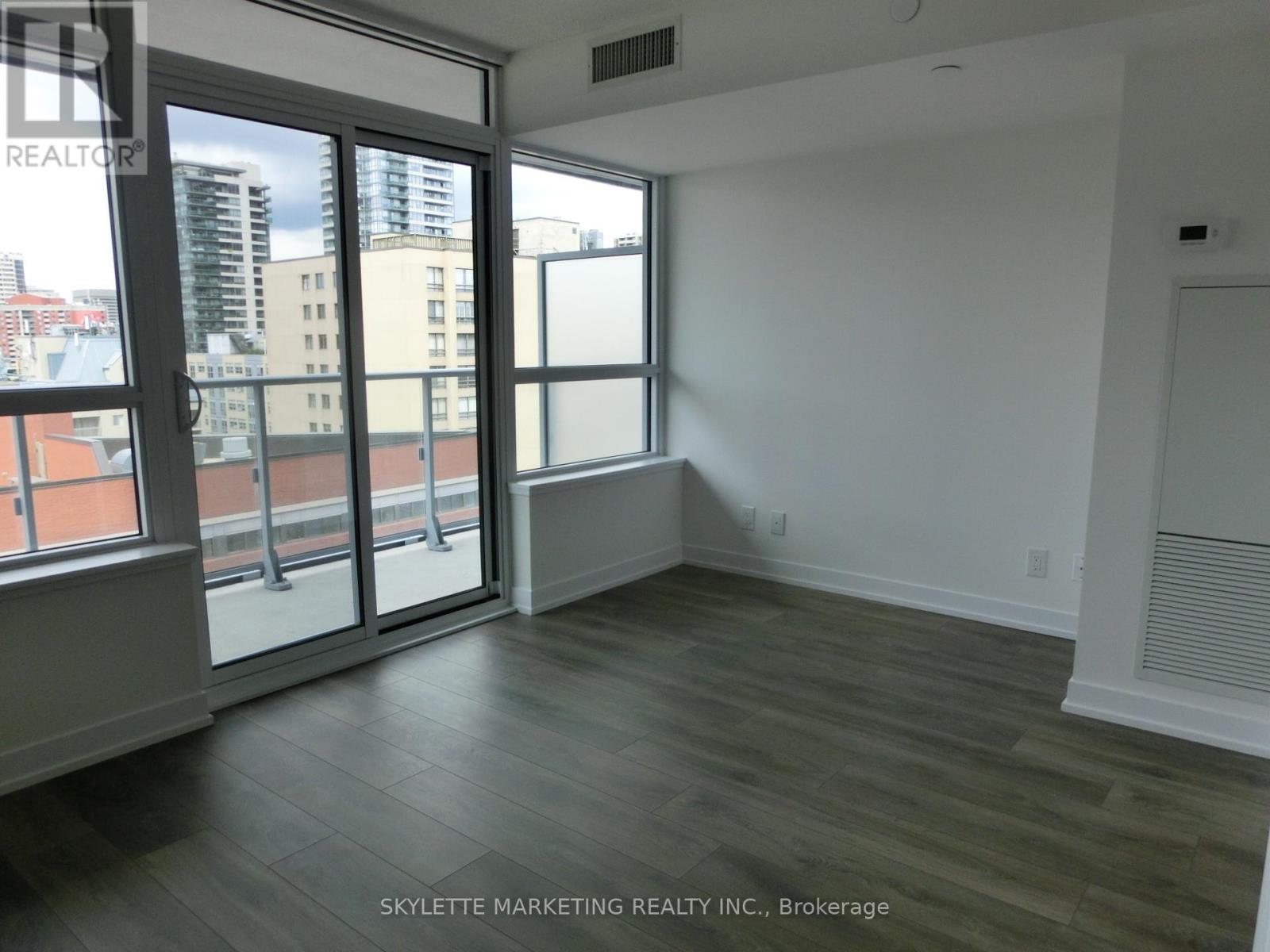 1404 - 365 Church Street, Toronto, Ontario  M5B 1H6 - Photo 3 - C12166868