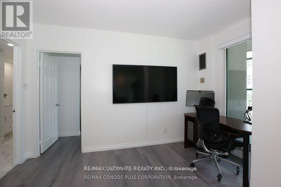 601 - 77 Harbour Square, Toronto, Ontario  M5J 2S2 - Photo 6 - C12166960