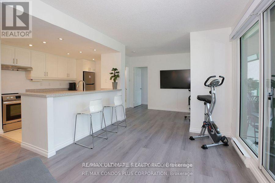 601 - 77 Harbour Square, Toronto, Ontario  M5J 2S2 - Photo 7 - C12166960