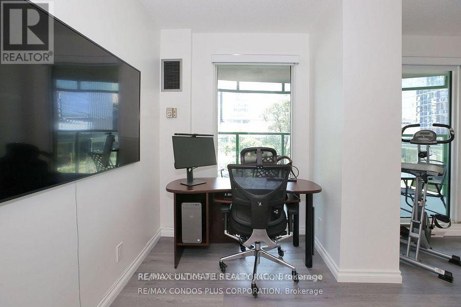 601 - 77 Harbour Square, Toronto, Ontario  M5J 2S2 - Photo 9 - C12166960