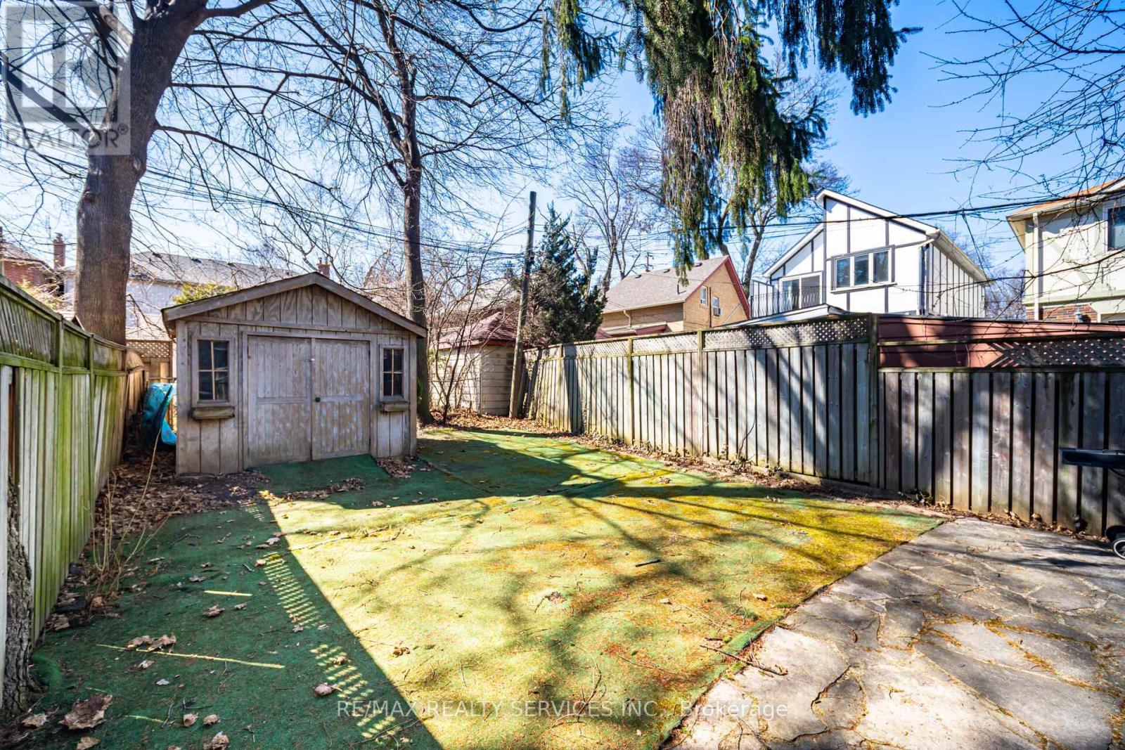 266 Airdrie Road, Toronto, Ontario  M4G 1N1 - Photo 22 - C12166979