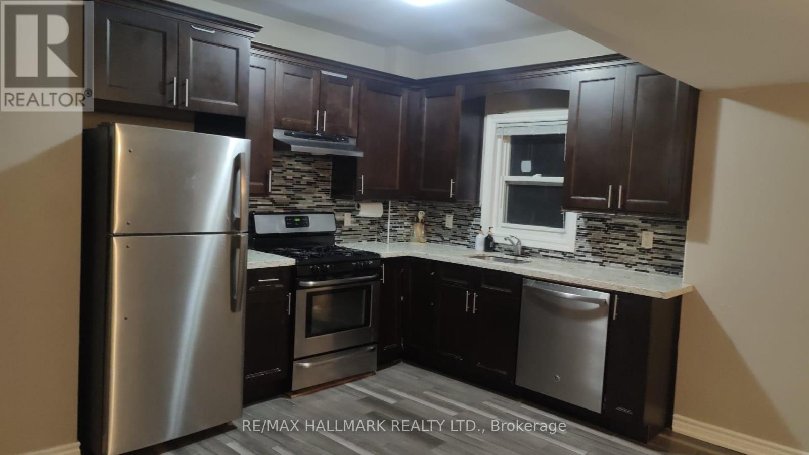 32 Bastedo Avenue, Toronto, Ontario  M4C 3M7 - Photo 1 - E12166826
