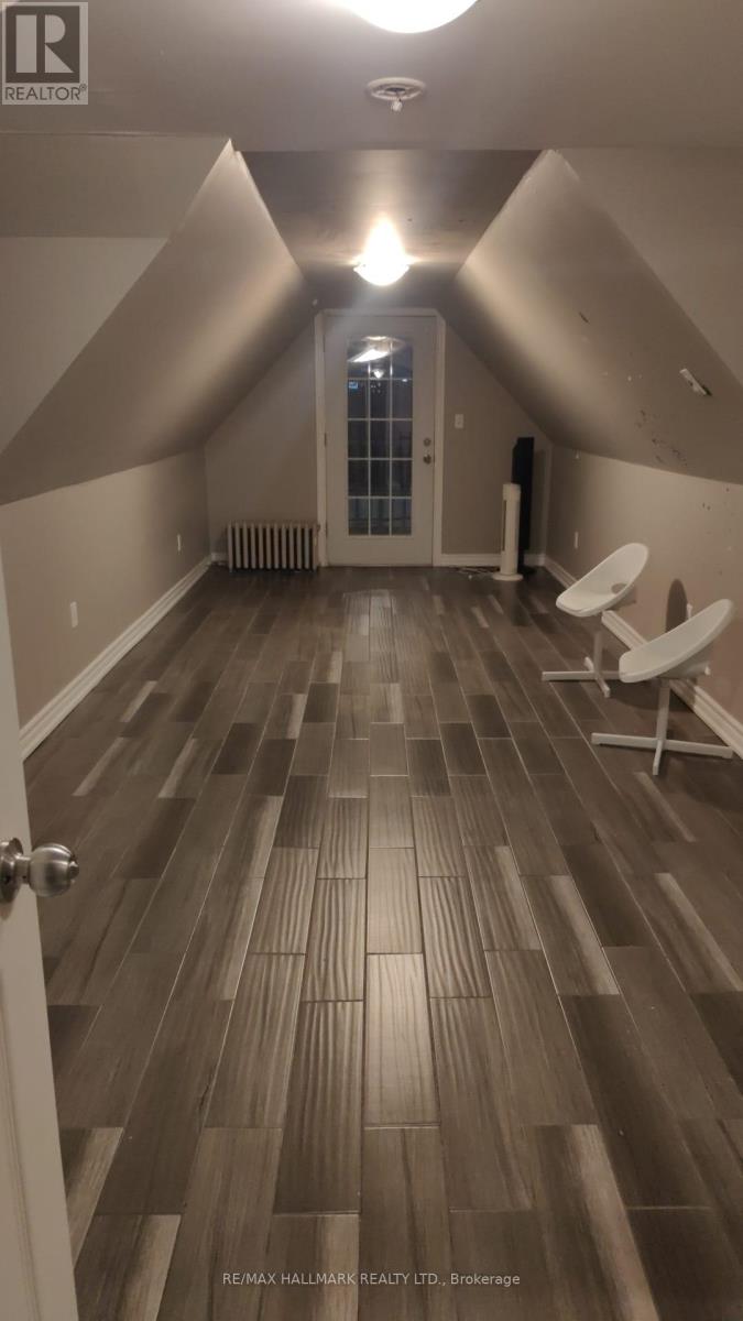 32 Bastedo Avenue, Toronto, Ontario  M4C 3M7 - Photo 24 - E12166826