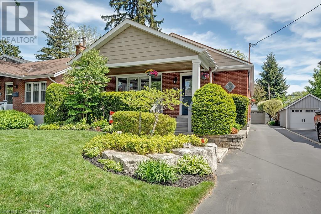 379 DELAWARE Avenue, burlington, Ontario