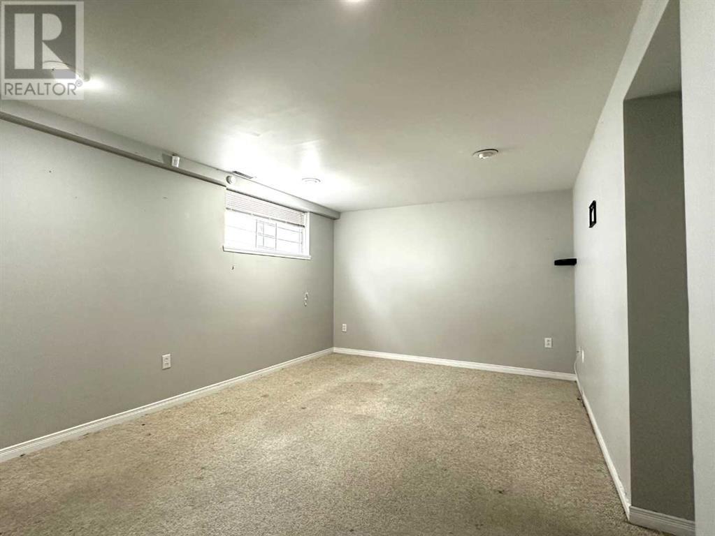 11 Kingsland Place Sw, Calgary, Alberta  T2V 2K1 - Photo 17 - A2221834