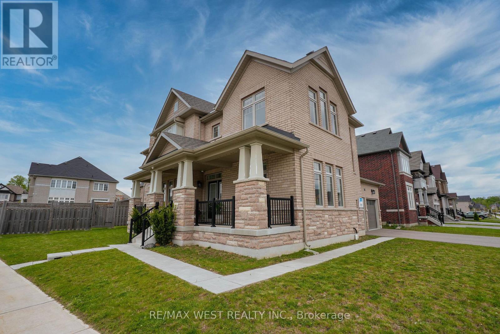 1020 Larter Street, Innisfil, Ontario  L9S 0N4 - Photo 2 - N12166809