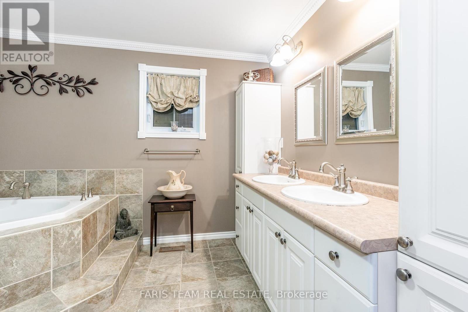 22 O'donnell Court, Penetanguishene, Ontario  L9M 2A6 - Photo 19 - S12166813