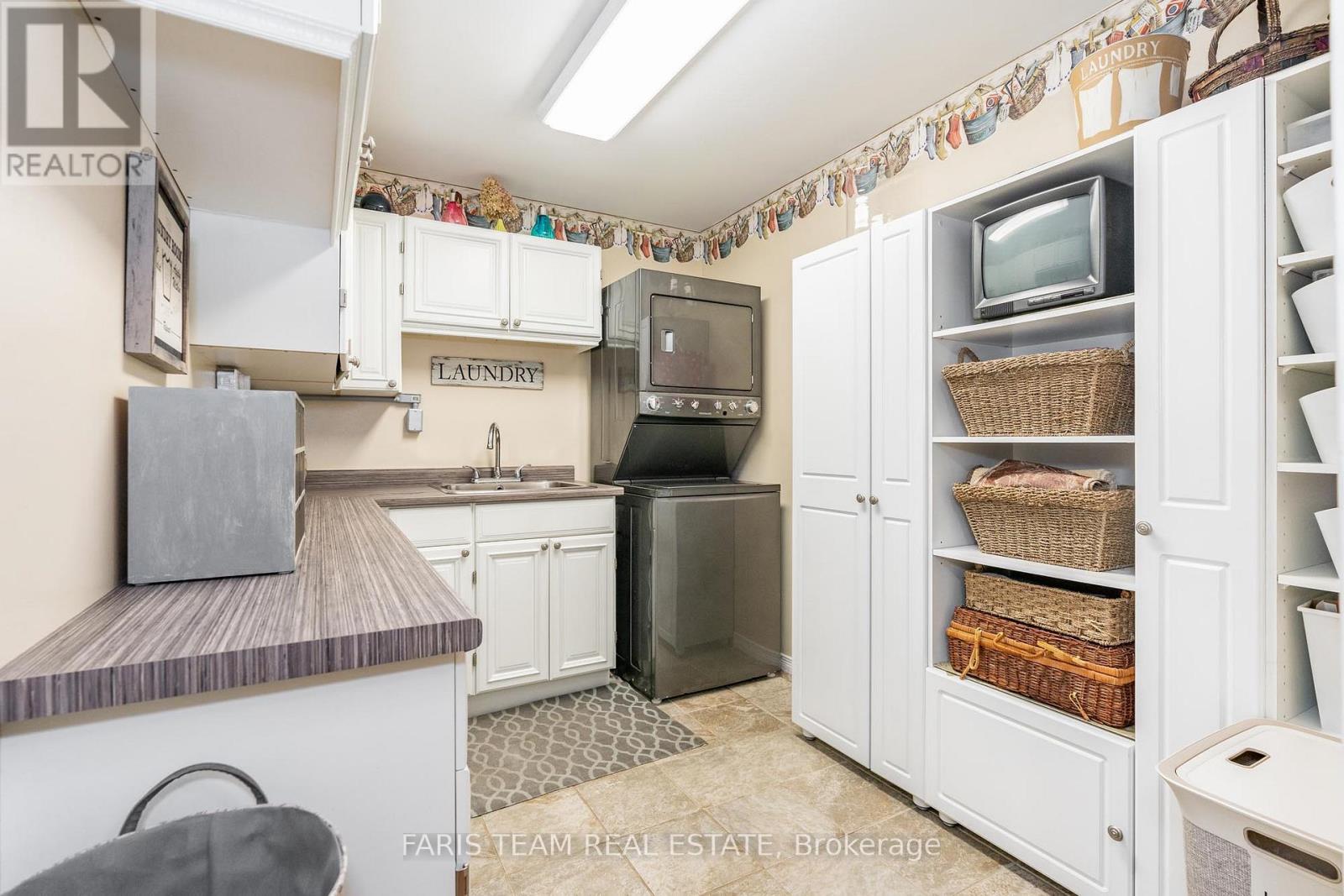 22 O'donnell Court, Penetanguishene, Ontario  L9M 2A6 - Photo 25 - S12166813