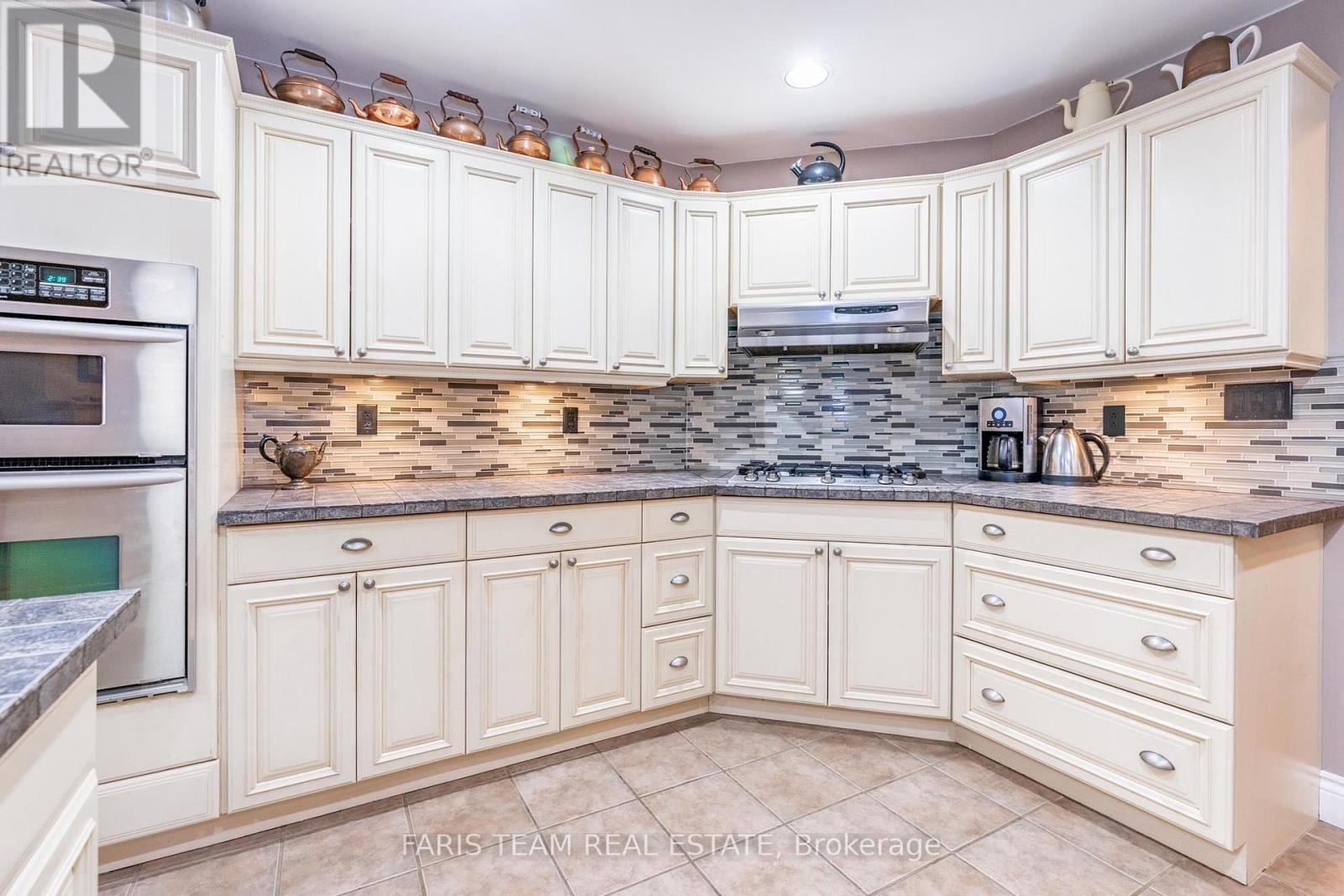 22 O'donnell Court, Penetanguishene, Ontario  L9M 2A6 - Photo 6 - S12166813